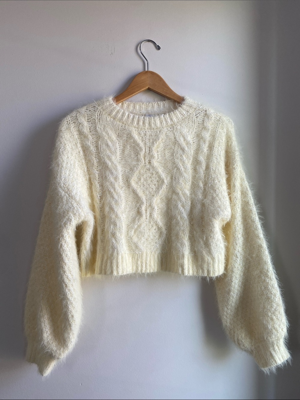 NWOT Urban Outfitters White and Yellow Cable-Knit Fuzzy Crop Sweater